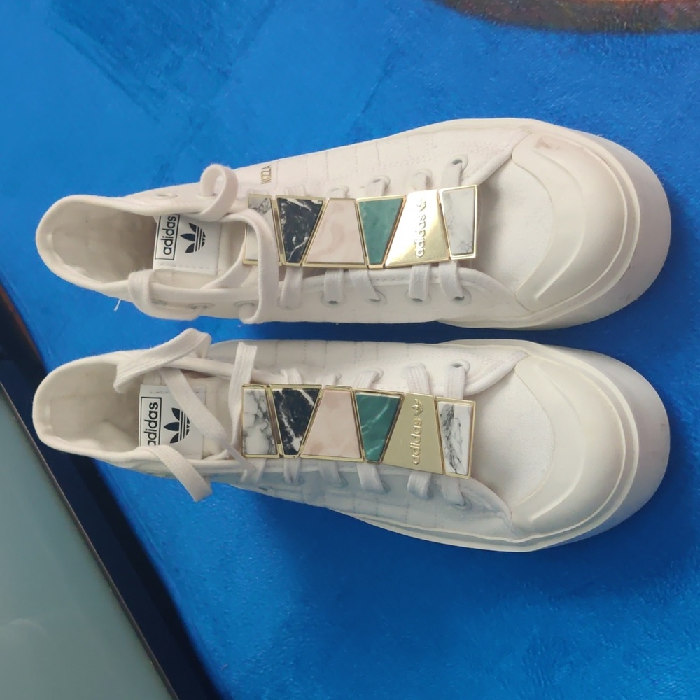 Women Adidas sneakers - Picture 2 of 6